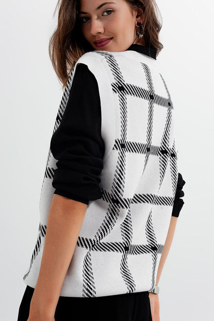 Knitted Vest With Big Crosshatches